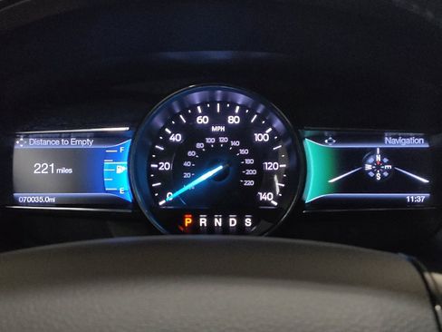 Used 2016 Ford Explorer XLT w/ Equipment Group 201A AWD/4WD image 23