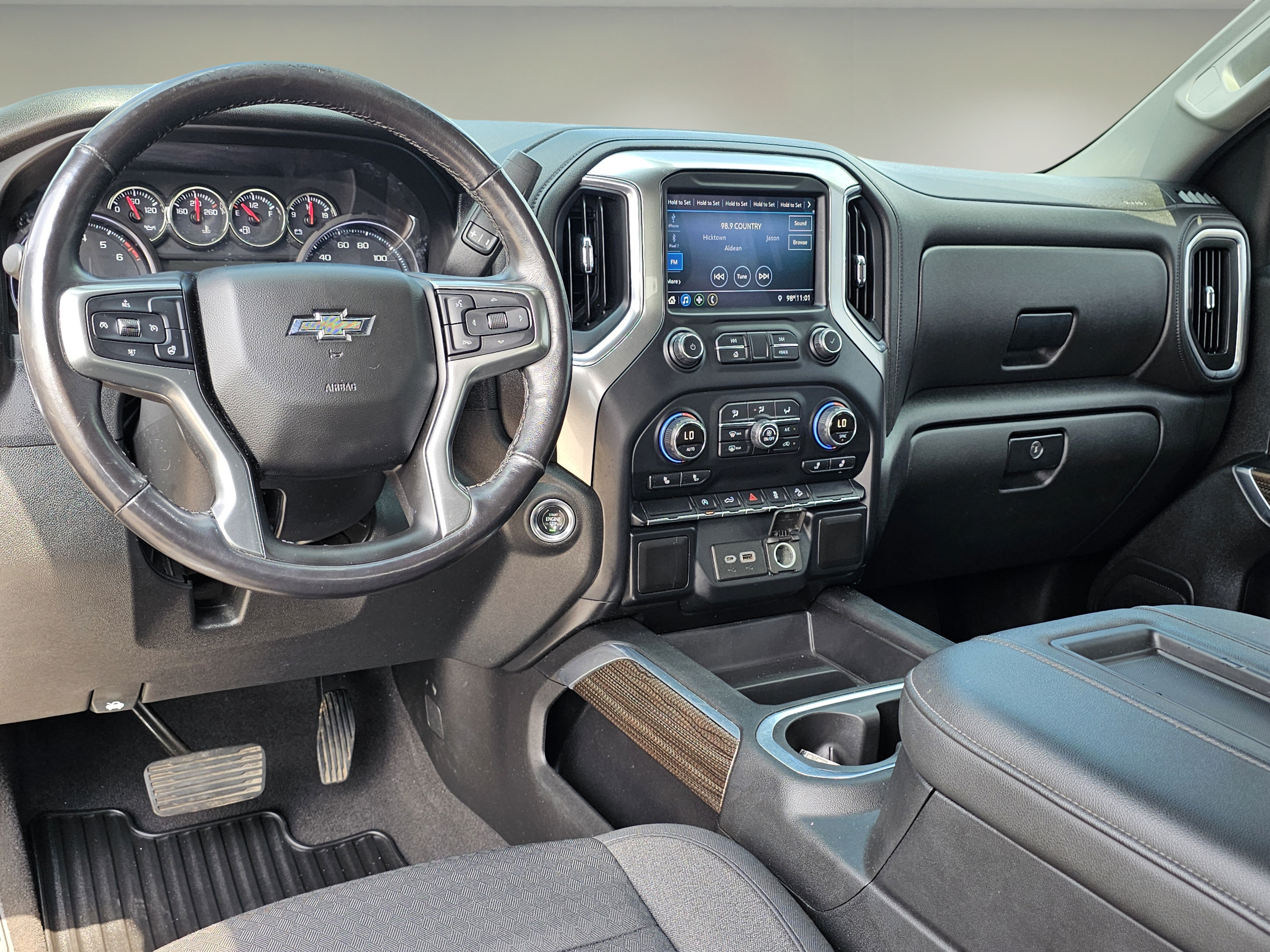 Used 2019 Chevrolet Silverado 1500 RST w/ All-Star Edition AWD/4WD image 16