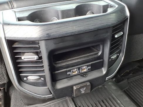 Used 2023 RAM 3500 Laramie image 29