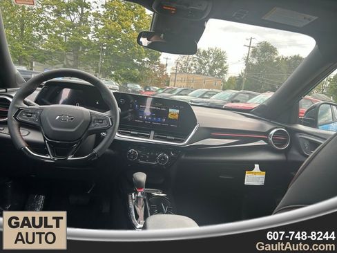 New 2025 Chevrolet Trax RS w/ Driver Confidence Package image 12
