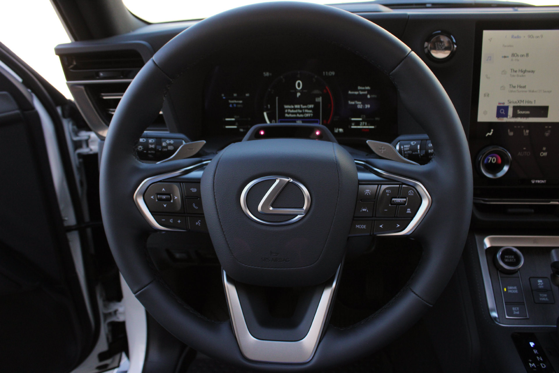 Used 2026 Lexus GX 550 AWD/4WD image 12