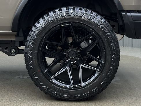 Used 2026 Ford Bronco Heritage Edition AWD/4WD image 12