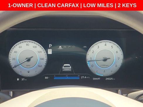 Used 2024 Hyundai Elantra SEL FWD image 3