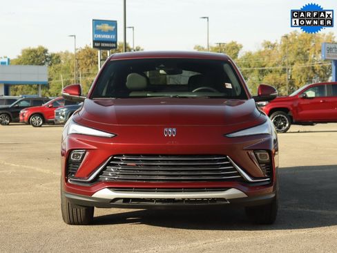 Used 2024 Buick Envista Preferred w/ Convenience I Package image 2