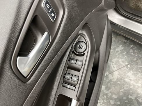 Used 2014 Ford Escape SE w/ Equipment Group 201A AWD/4WD image 8