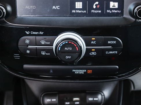 Used 2019 Kia Soul + w/ Audio Package FWD image 19