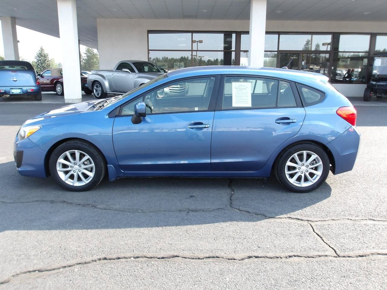 Used 2014 Subaru Impreza 2.0i Premium w/ All-Weather Package w/CVT AWD/4WD image 2
