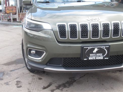 Used 2020 Jeep Cherokee Limited w/ Mopar Interior Package image 3