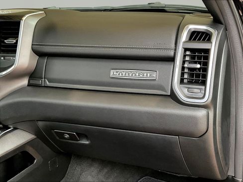 Used 2023 RAM 1500 Laramie AWD/4WD image 27
