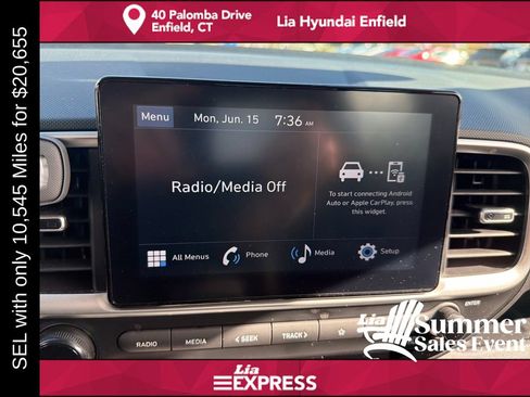 Used 2024 Hyundai Venue SEL FWD image 19
