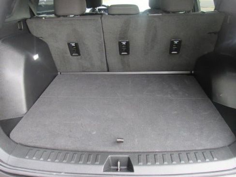 Used 2026 Chevrolet Equinox LT AWD/4WD image 8