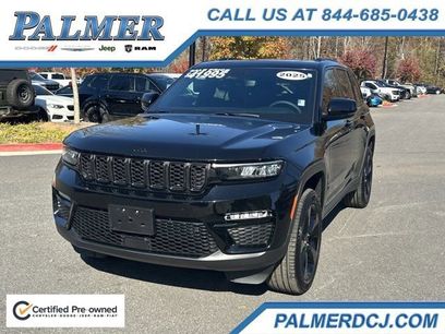 Certified 2025 Jeep Grand Cherokee Limited w/ Black Appearance Package
