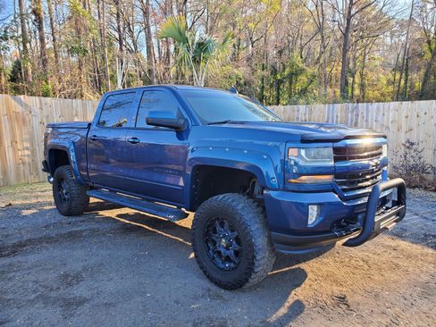Used 2016 Chevrolet Silverado 1500 LT w/ All Star Edition image 9