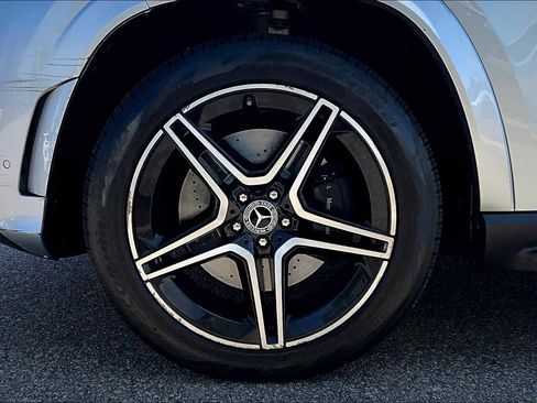 Used 2022 Mercedes-Benz GLS 450 4MATIC image 7