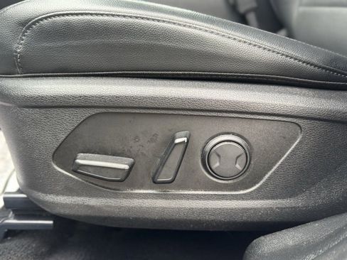 Used 2023 Kia Sportage SX image 11