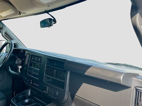 Used 2022 GMC Savana 2500 Work Van w/ Driver Convenience Package image 19