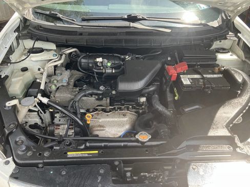 Used 2012 Nissan Rogue S FWD image 31