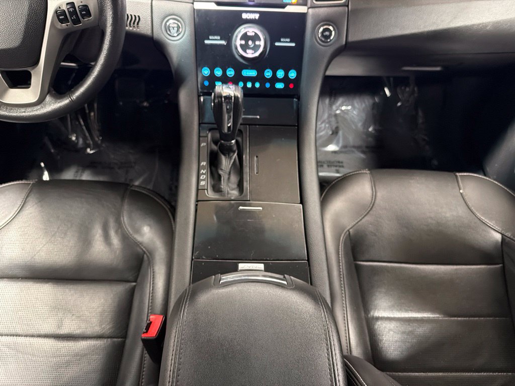 Used 2019 Ford Taurus Limited FWD image 17
