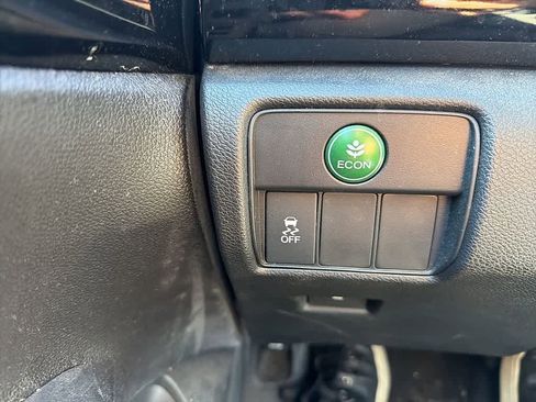 Used 2016 Honda Accord LX image 21