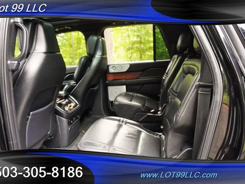 Used 2018 Lincoln Navigator L Reserve w/ Technology Package AWD/4WD image 14