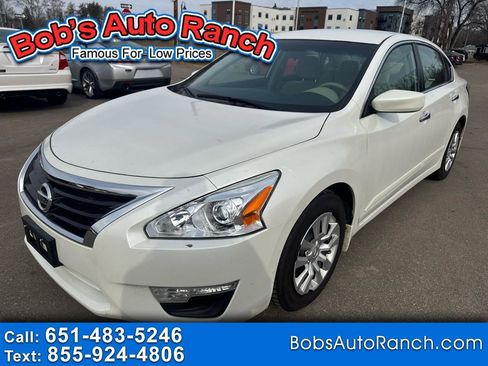 Used 2014 Nissan Altima 2.5 S image 1