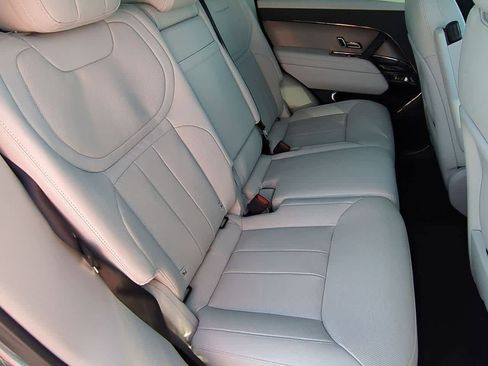 Used 2023 Land Rover Range Rover Sport SE image 19