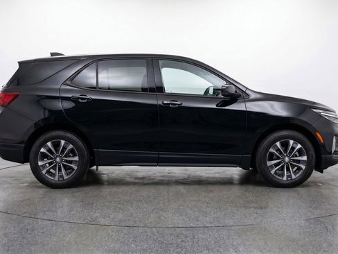 Used 2025 Chevrolet Equinox LT FWD image 11