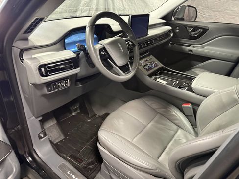 Used 2020 Lincoln Aviator Reserve w/ Equipment Group 201A image 18