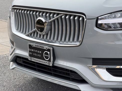 Certified 2025 Volvo XC90 B6 Plus image 6