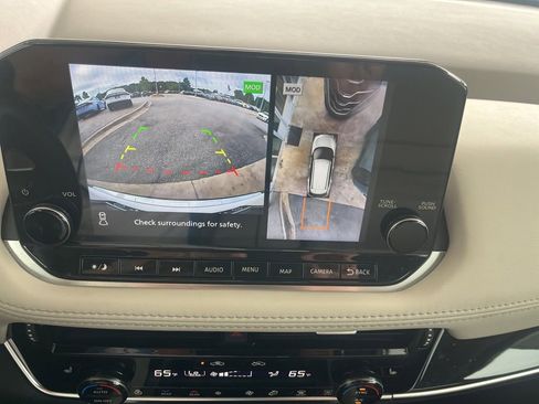 Used 2023 Nissan Rogue SL w/ SL Premium Package FWD image 15
