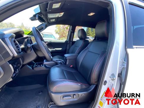 Used 2023 Toyota Tacoma TRD Sport AWD/4WD image 31