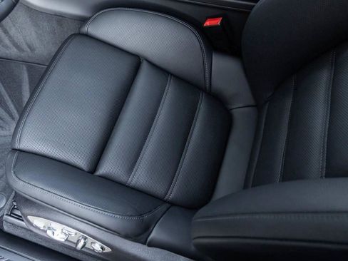 New 2026 Porsche Macan image 74