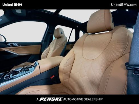 Used 2024 BMW X5 xDrive40i w/ M Sport Package image 5