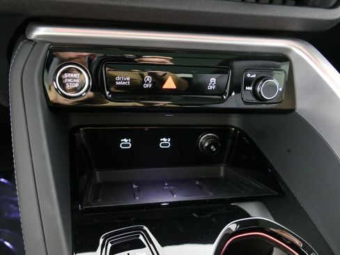 Used 2025 Audi Q5 Premium w/ Convenience Package AWD/4WD image 19