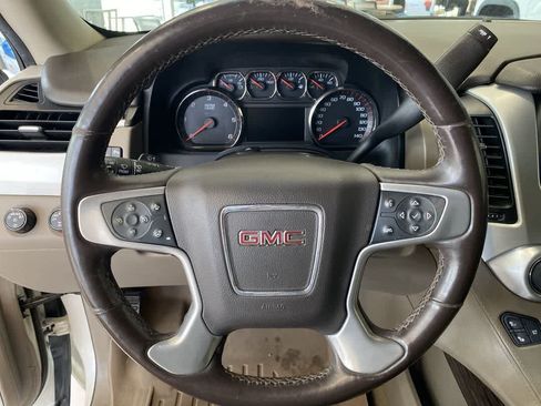 Used 2015 GMC Yukon XL SLT w/ Open Road Package AWD/4WD image 17