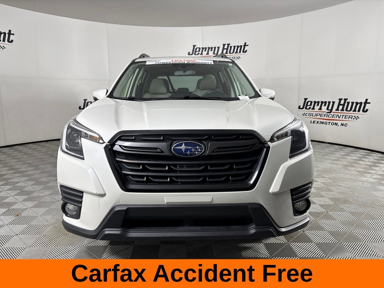 Used 2023 Subaru Forester Limited AWD/4WD image 3