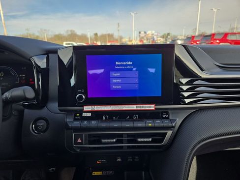 New 2026 Toyota Camry SE image 18