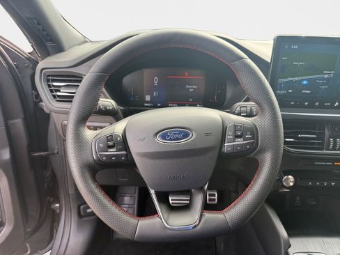 Used 2024 Ford Escape ST-Line w/ Tech Pack #1 AWD/4WD image 11