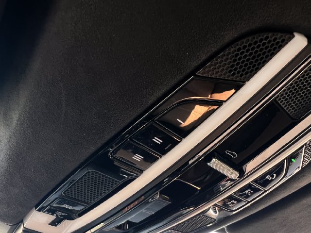 Used 2019 Porsche Cayenne Turbo AWD/4WD image 33