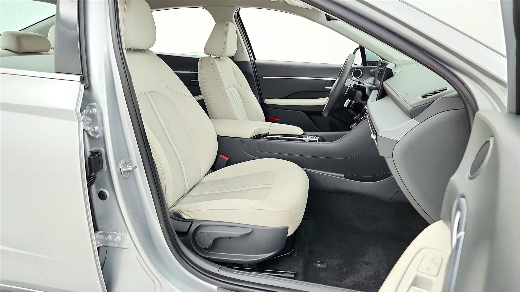 Used 2024 Hyundai Sonata SEL FWD image 35