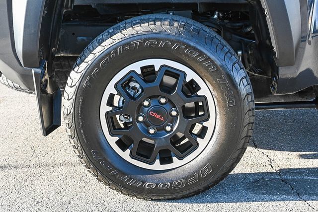 Used 2024 Toyota Tacoma TRD Off-Road AWD/4WD image 12