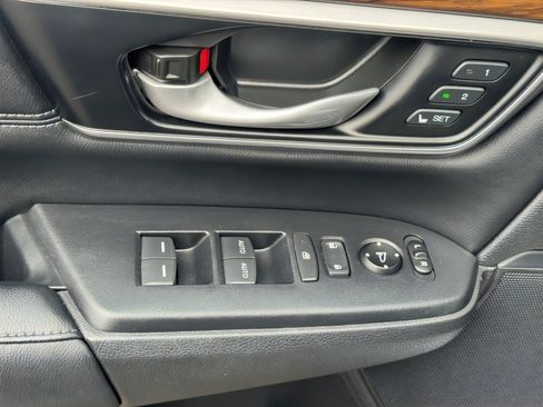 Used 2022 Honda CR-V Touring image 18