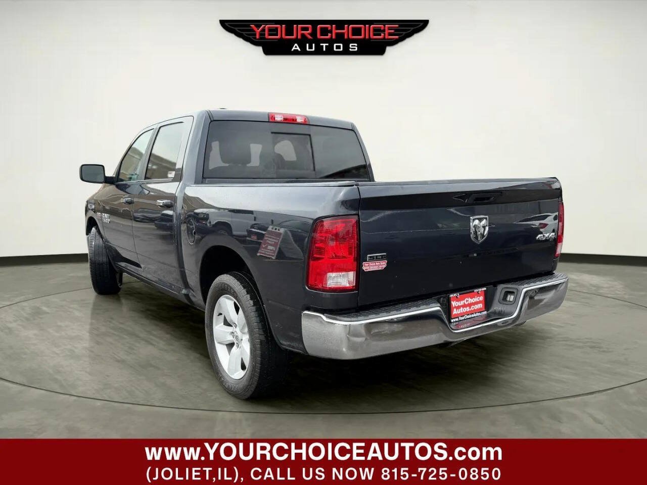 Used 2018 RAM 1500 Classic SLT AWD/4WD image 3