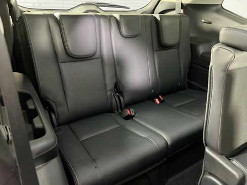 Used 2023 Subaru Ascent Limited w/ Technology Package image 28