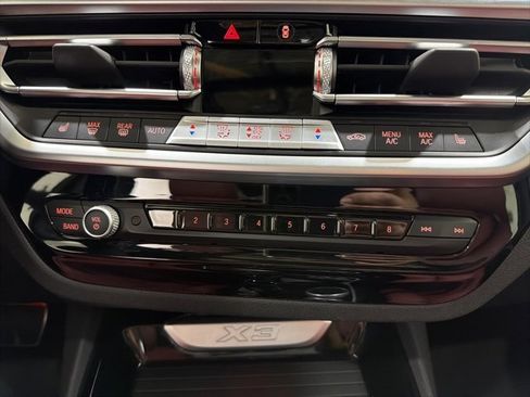 Certified 2024 BMW X3 xDrive30i w/ Premium Package image 36