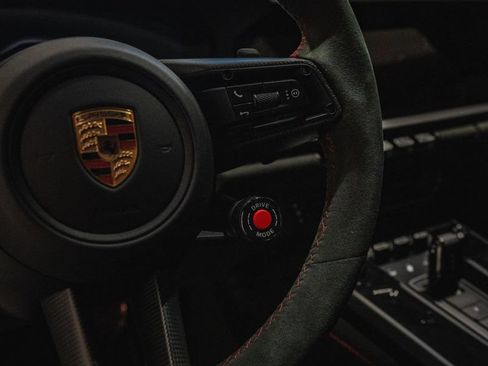 Used 2025 Porsche 911 GTS image 55