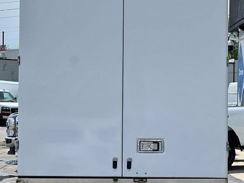 Used 2023 Ford E-350 and Econoline 350 Super Duty w/ Power Windows & Locks Group RWD image 4