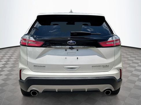 Used 2019 Ford Edge Titanium w/ Equipment Group 301A FWD image 7