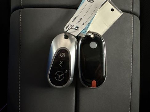 Certified 2023 Mercedes-Benz EQS 580 4MATIC SUV image 33