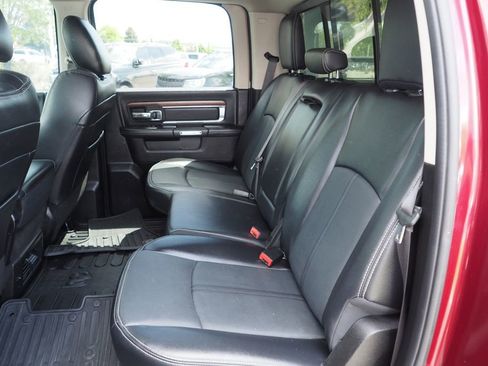 Used 2019 RAM 1500 Laramie w/ Convenience Group AWD/4WD image 16